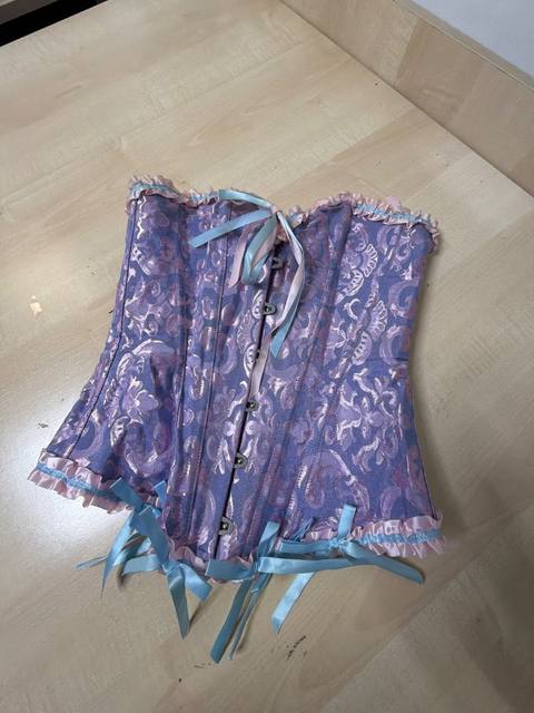 Corset brocado lila y rosa lazos satén Y2K romantico