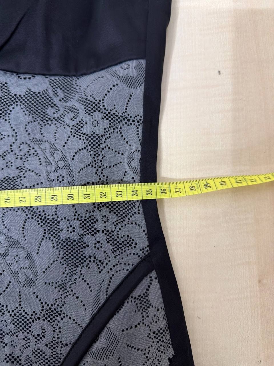 Corset negro encaje flores pedreria mariposa Talla M — foto 6