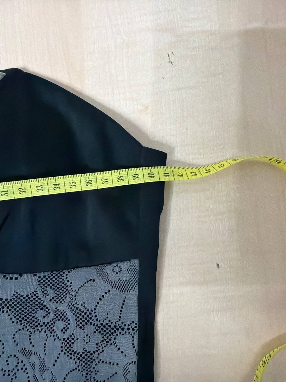 Corset negro encaje flores pedreria mariposa Talla M — foto 7