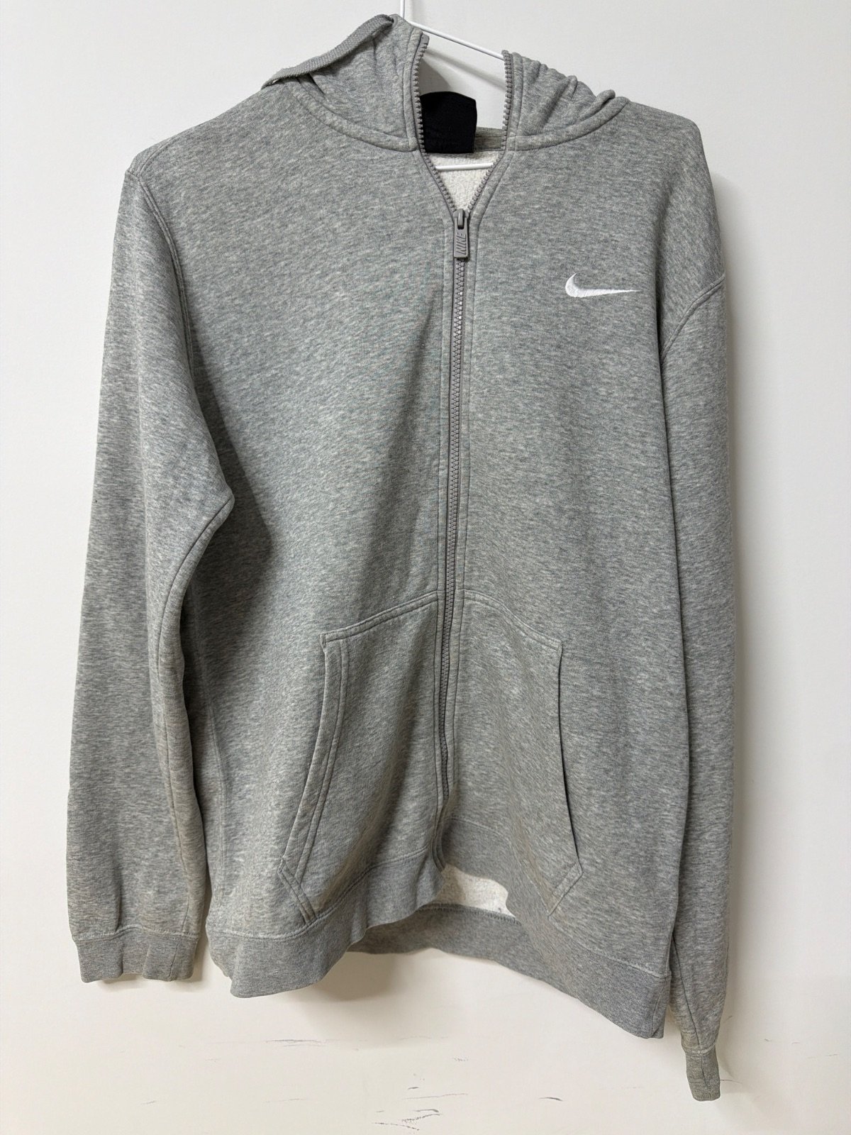 Nike sudadera capucha gris cremallera streetwear vintage