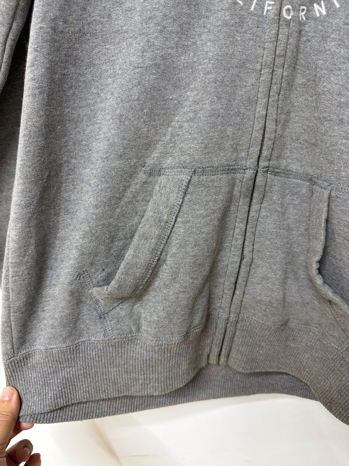 Hollister sudadera capucha gris California streetwear — foto 2