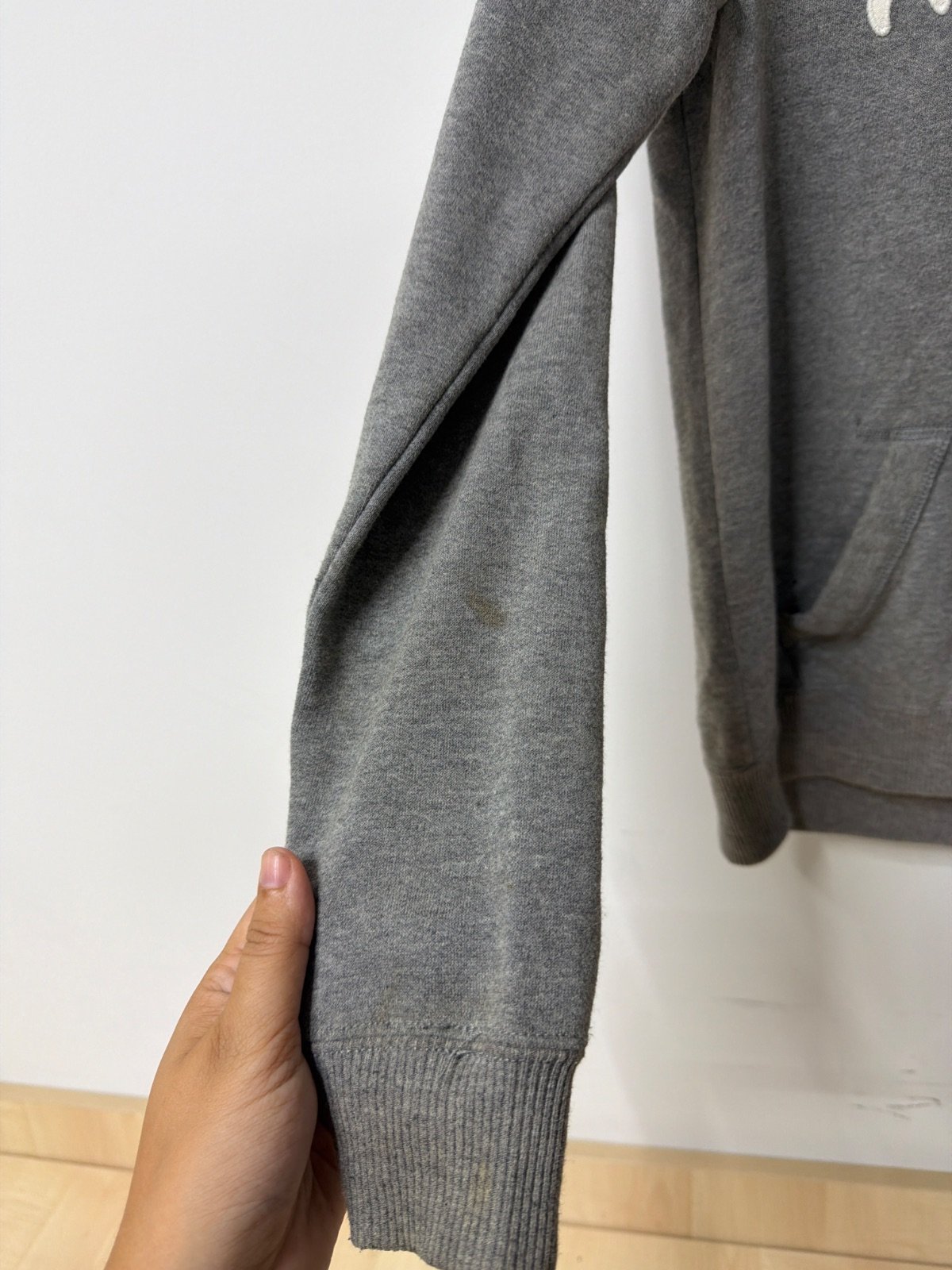 Hollister sudadera capucha gris California streetwear — foto 4