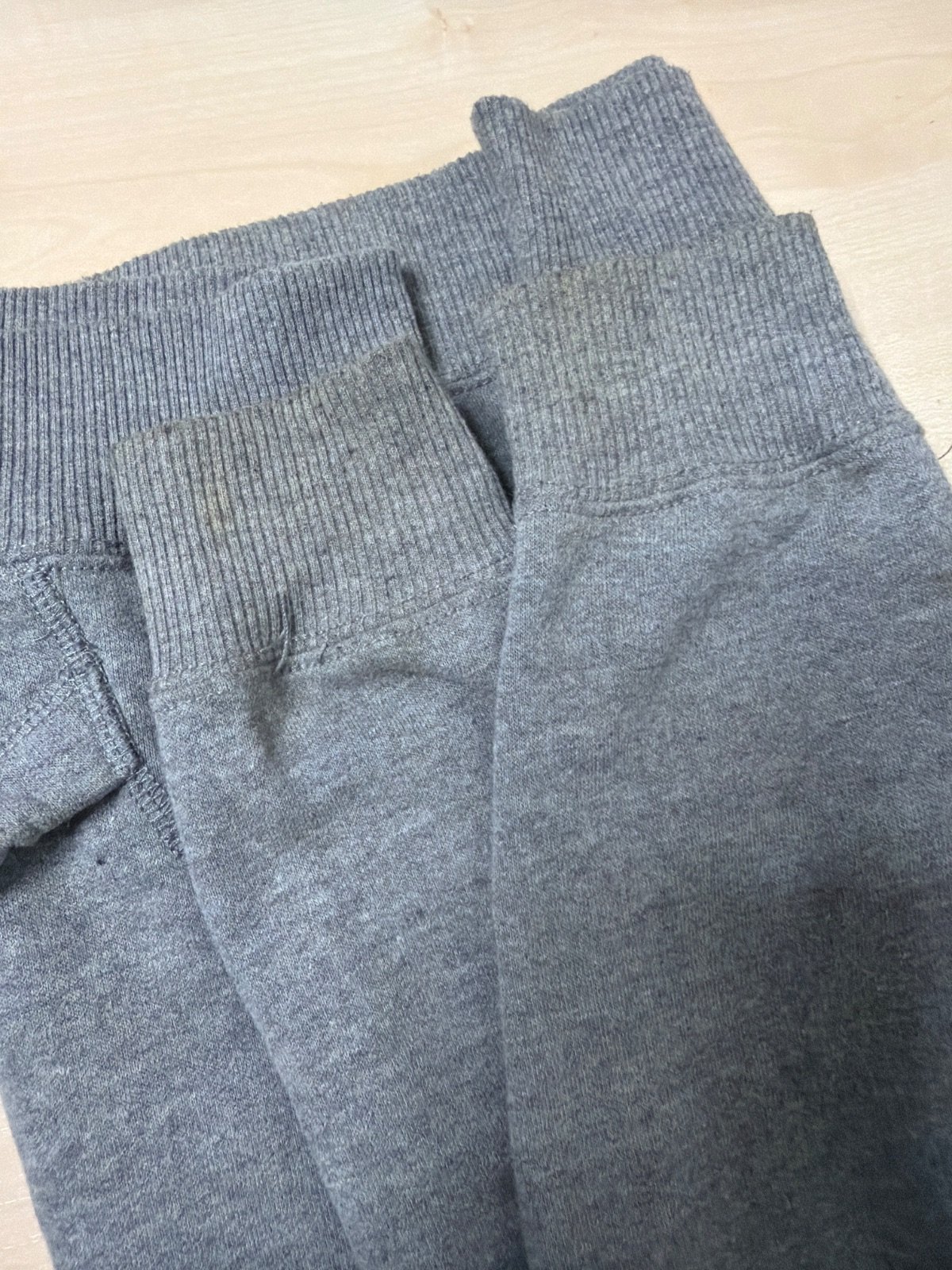 Hollister sudadera capucha gris California streetwear — foto 11