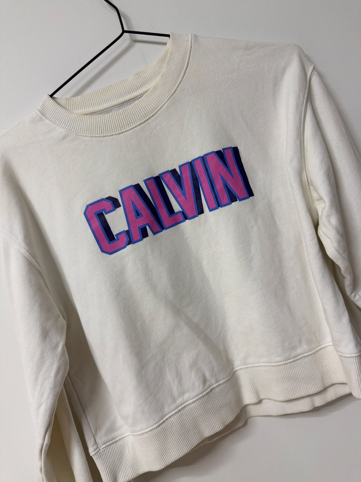 Sudadera crop Calvin Klein blanco logo CALVIN Vintage Y2K — foto 2