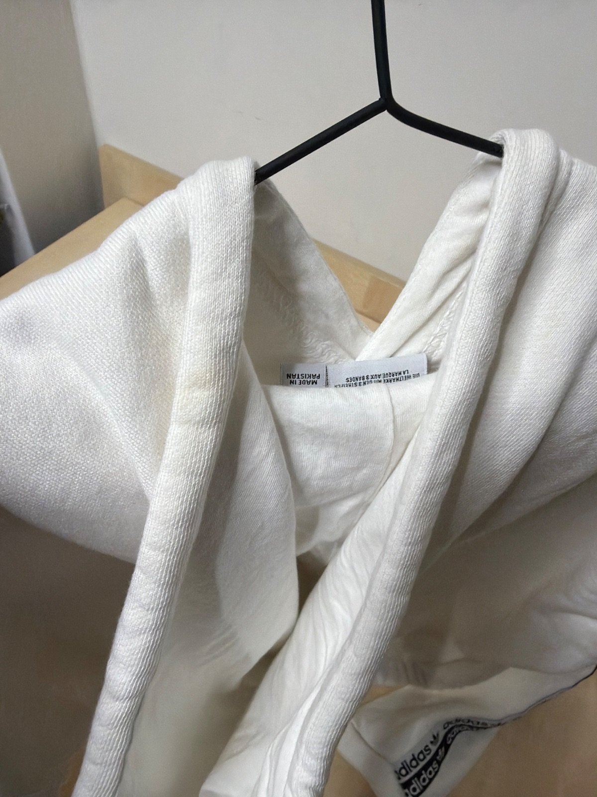 Adidas Originals sudadera crop blanca capucha vintage — foto 7