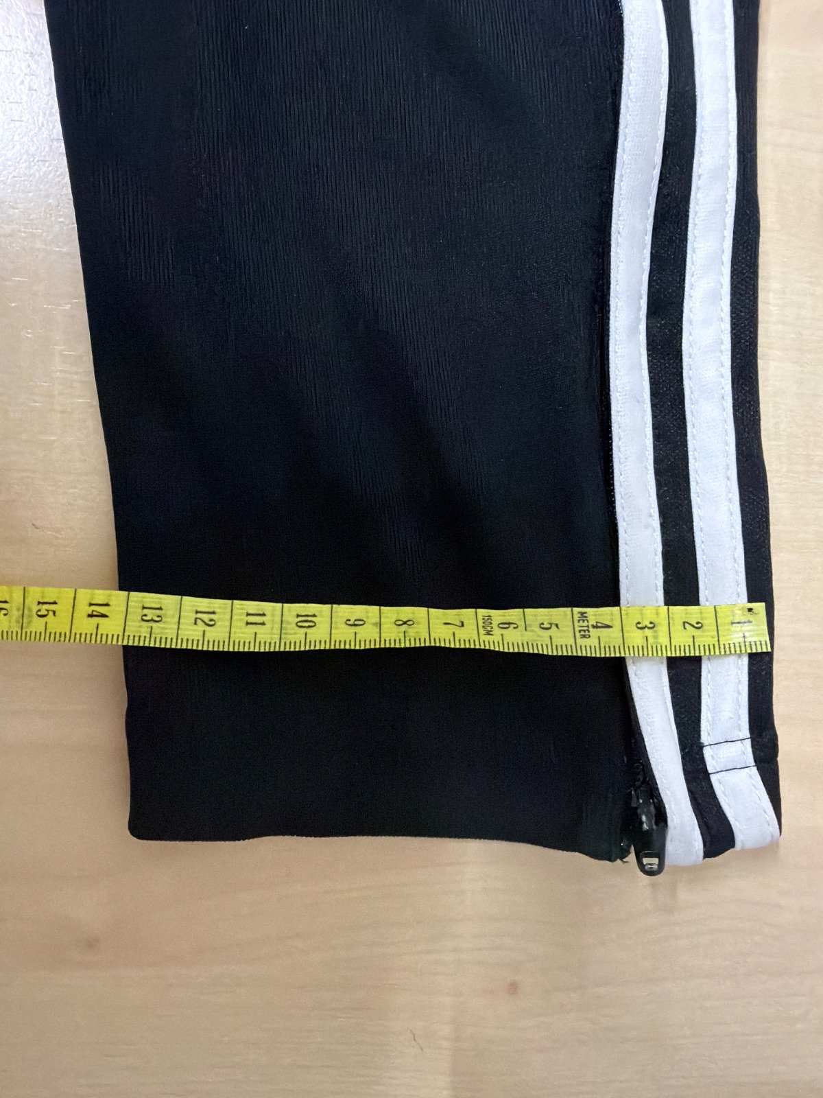 Adidas Trackpant Negro con Cremalleras (Original) — foto 3