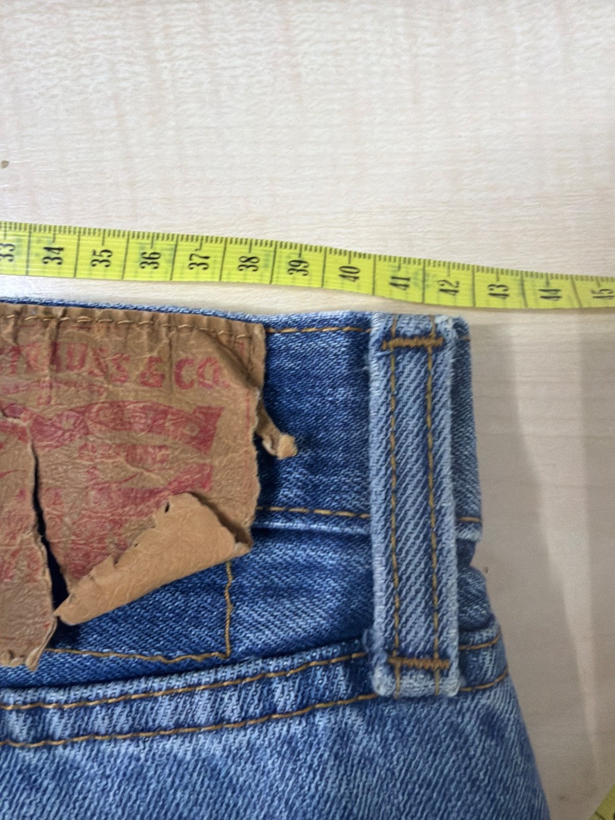 Vaqueros Levi's 501 estilo grunge / rotos (Distressed) - W33 L32 — foto 6
