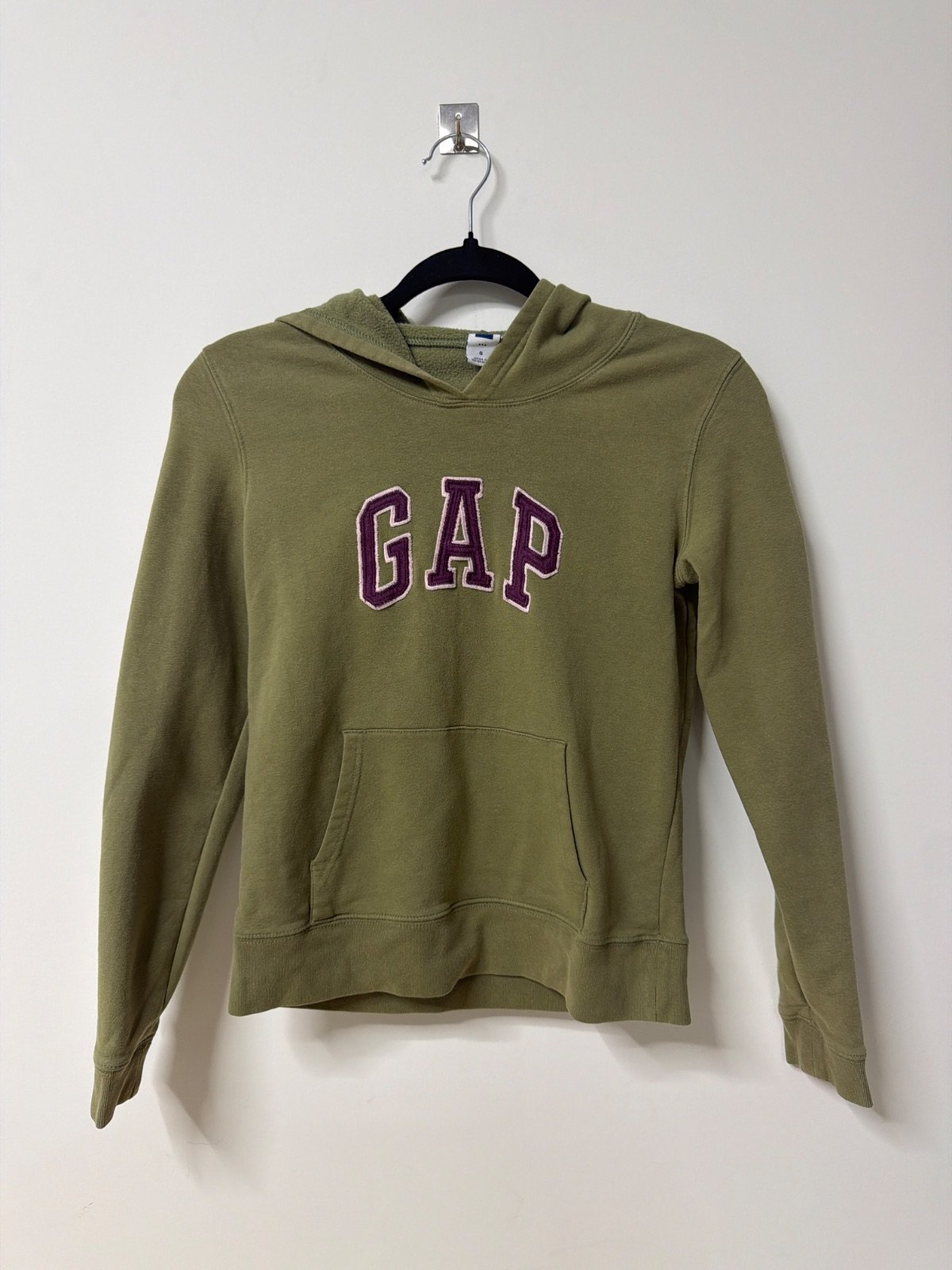 Sudadera Gap con capucha Talla S Verde Caqui Logo Bordado