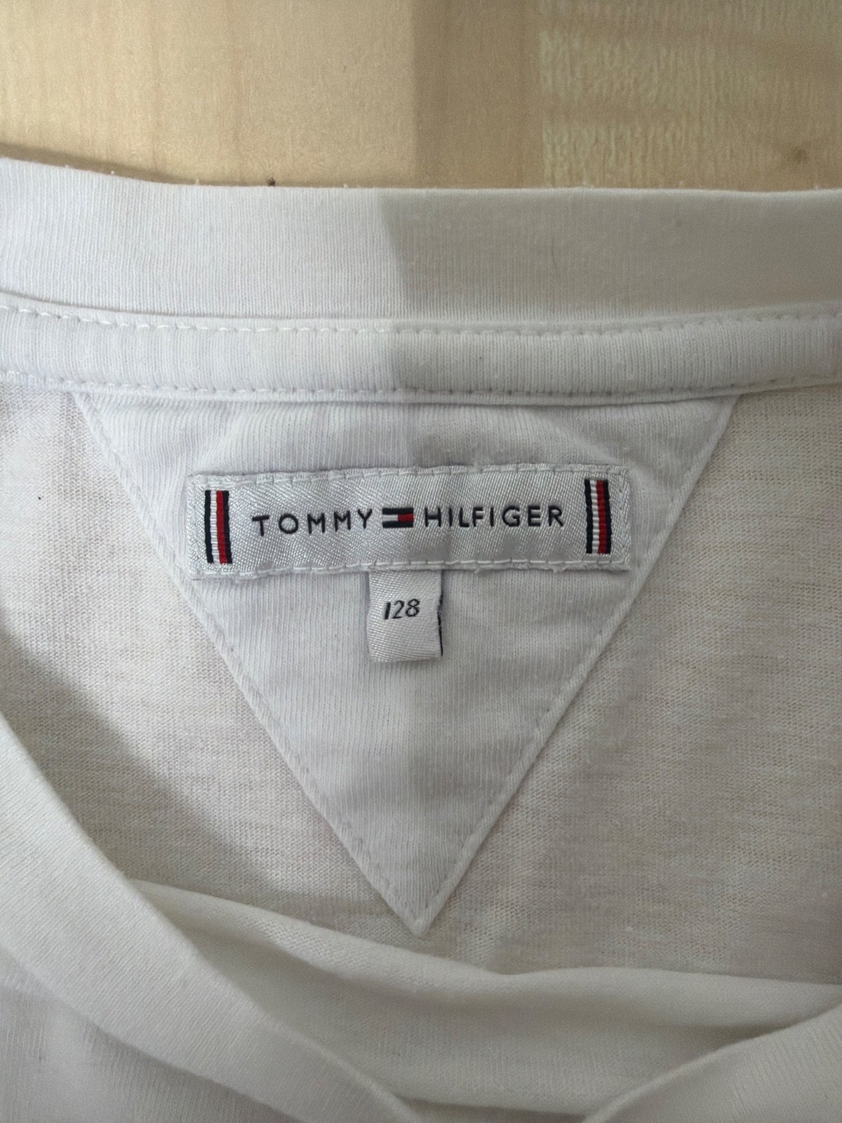 Tommy Hilfiger Kids Girls Crop T-Shirt White Elastic Logo Band Size 128 — foto 4