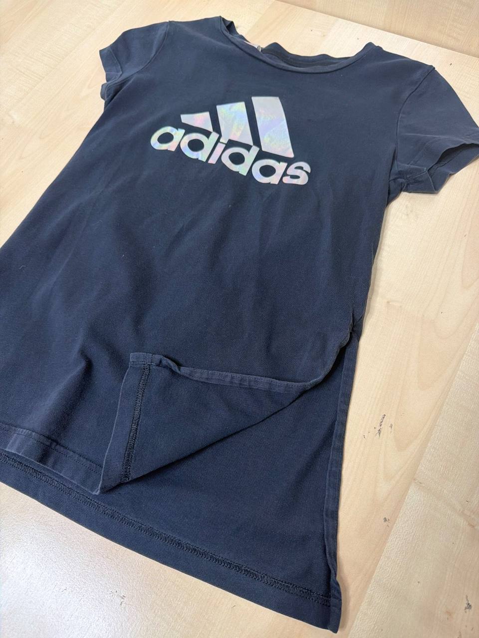 Adidas camiseta niña 13-14 años logo holográfico negra — foto 6