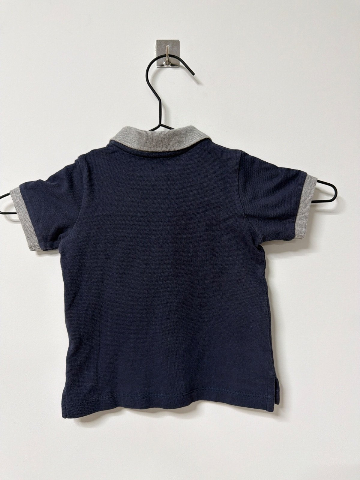 Polo Moncler Bebé Original Azul Marino - Talla 9-12 Meses — foto 2