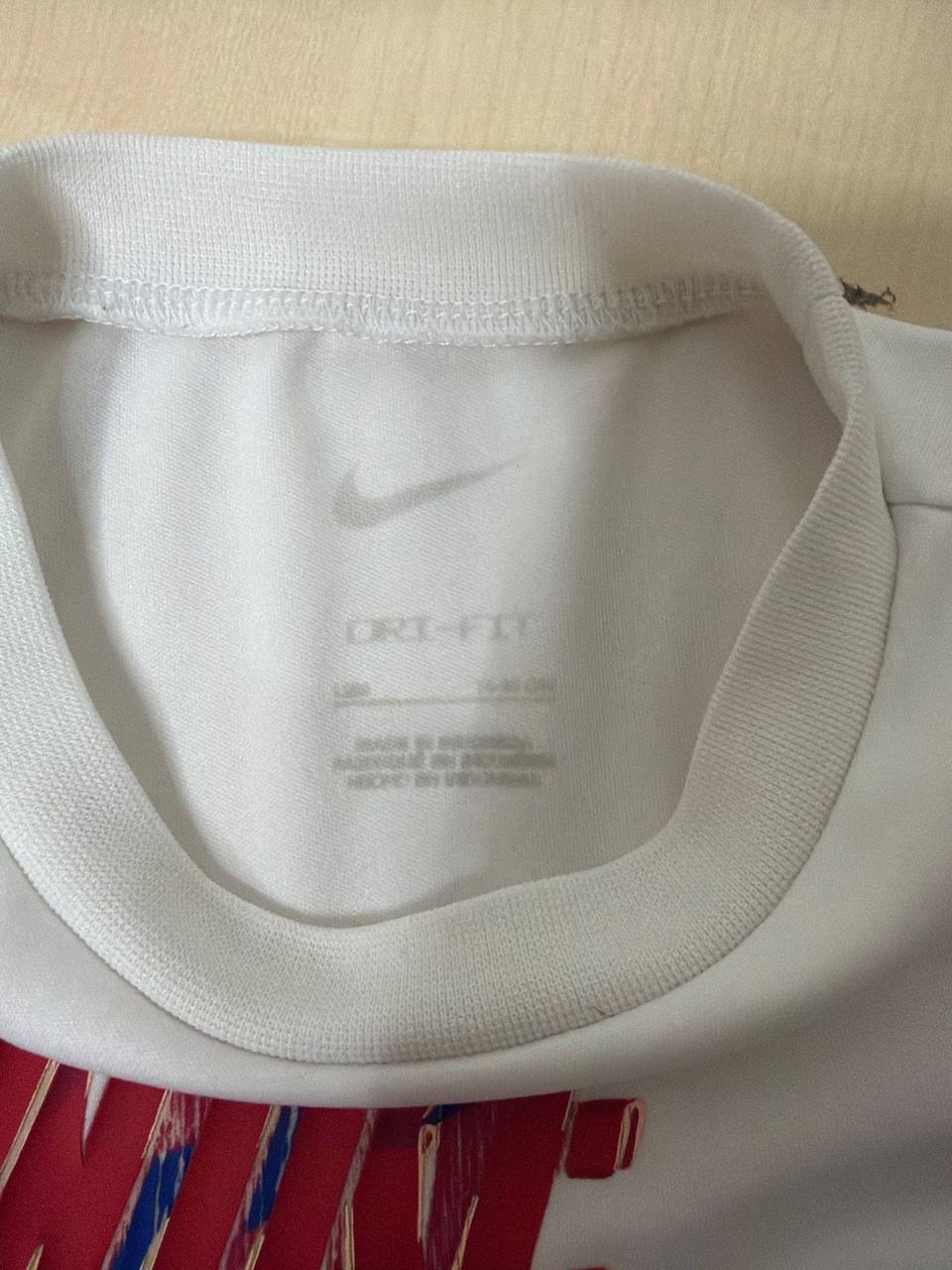 Nike Camiseta Bebé Niño Blanca Dri-Fit Logo Vintage — foto 3