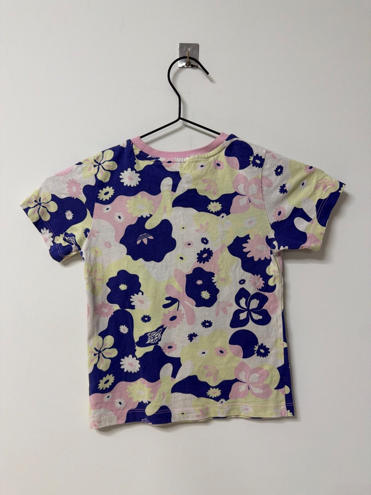 Adidas camiseta niña floral Talla 3-4 años/104 Vintage — foto 2