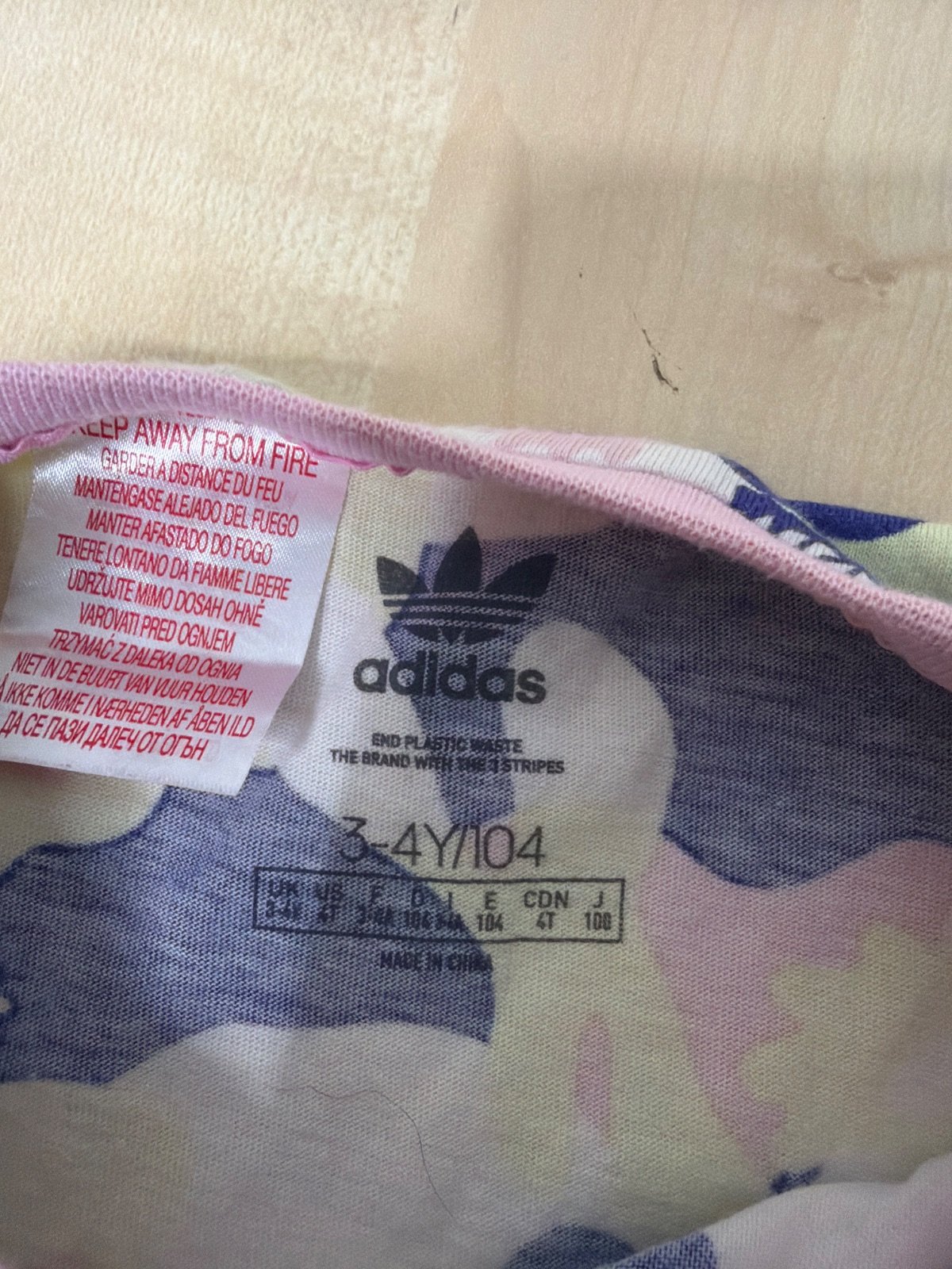 Adidas camiseta niña floral Talla 3-4 años/104 Vintage — foto 3