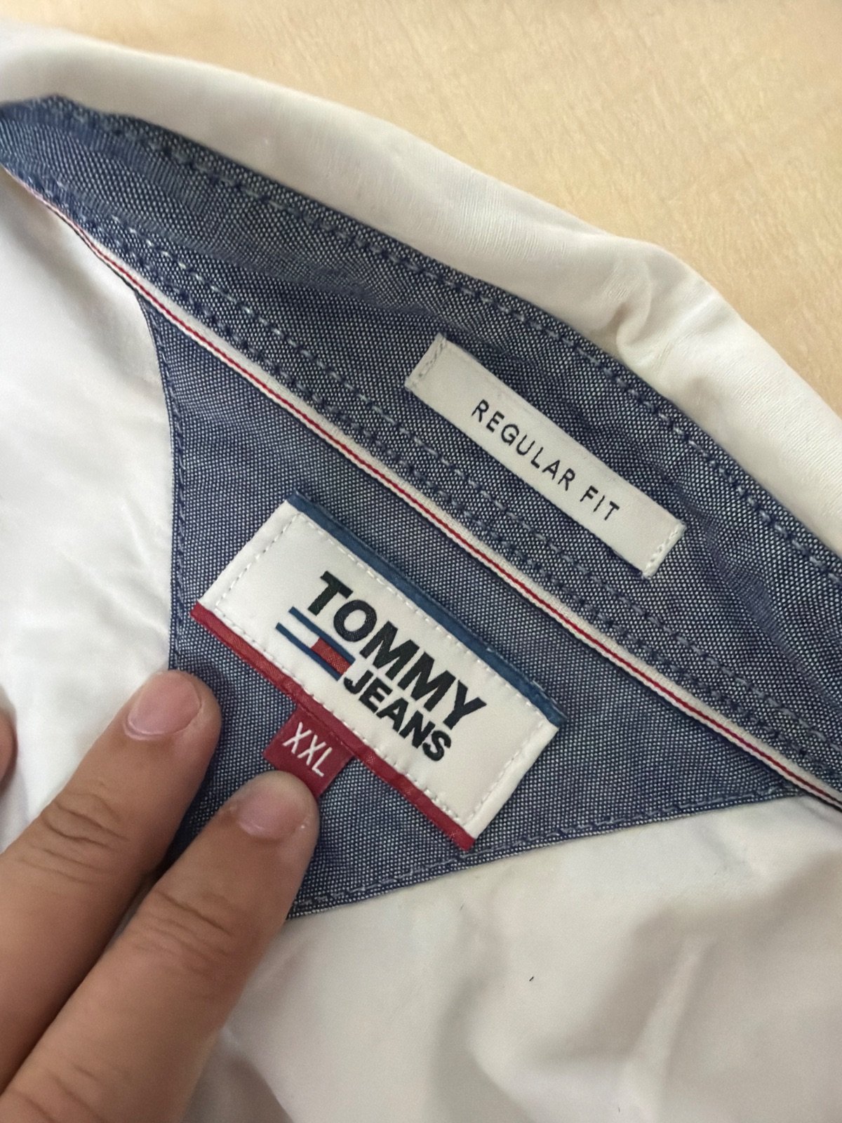 Camisa Blanca Tommy Jeans Original - Talla XXL (Regular Fit) — foto 3