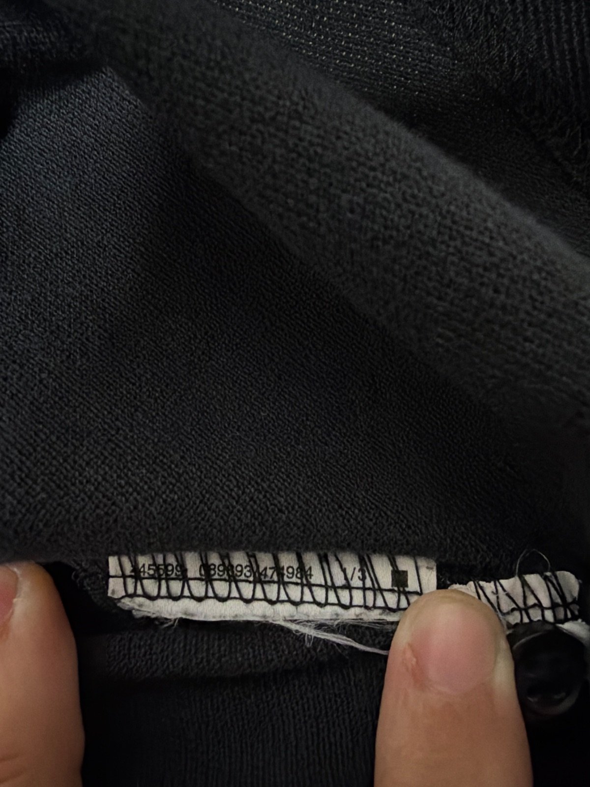Nike polo negro talla M manga corta bordado streetwear — foto 4