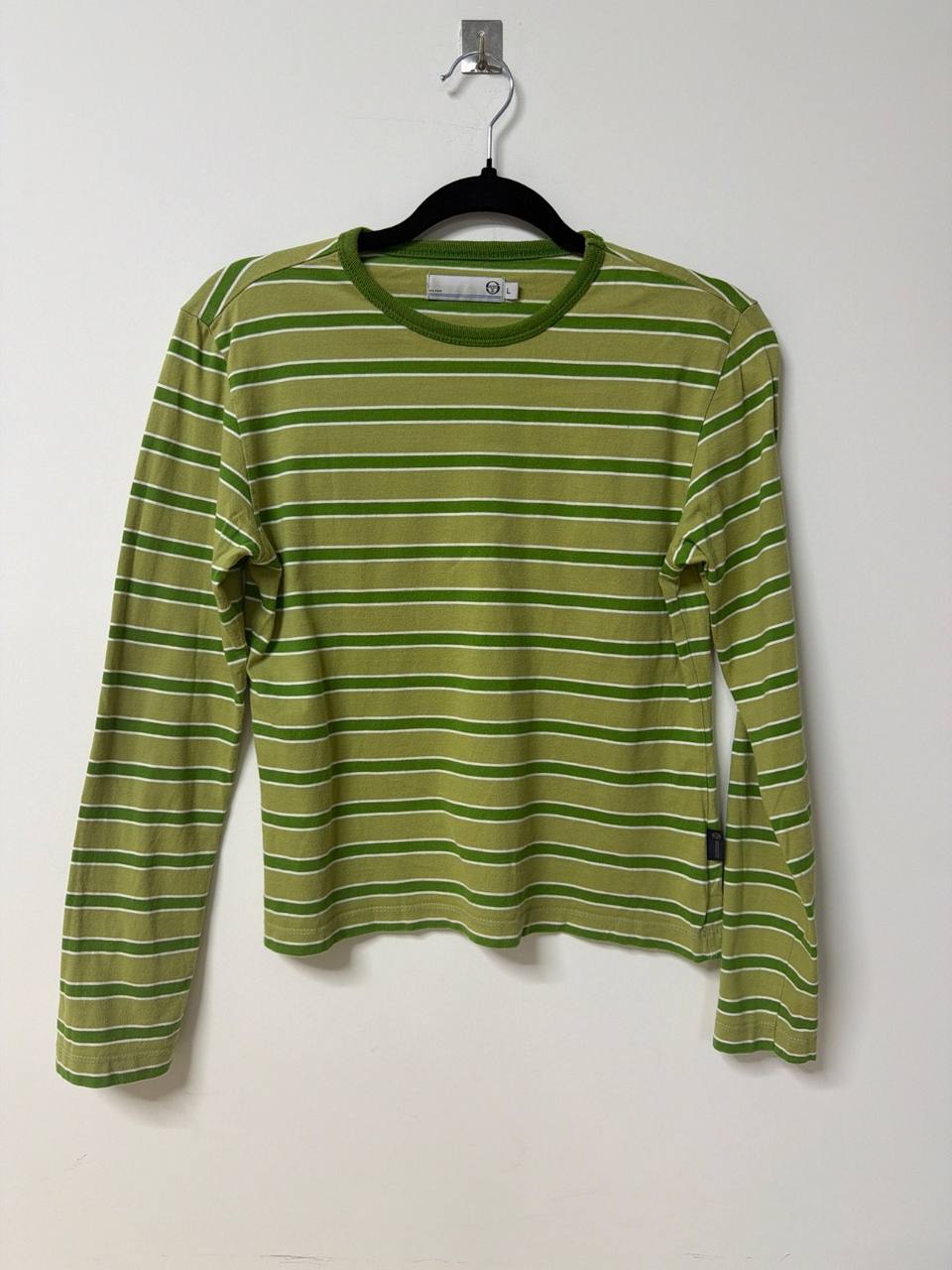 Camiseta Vintage Sergio Tacchini Rayas Verdes - Estilo Y2K / Baby Tee (Talla S)