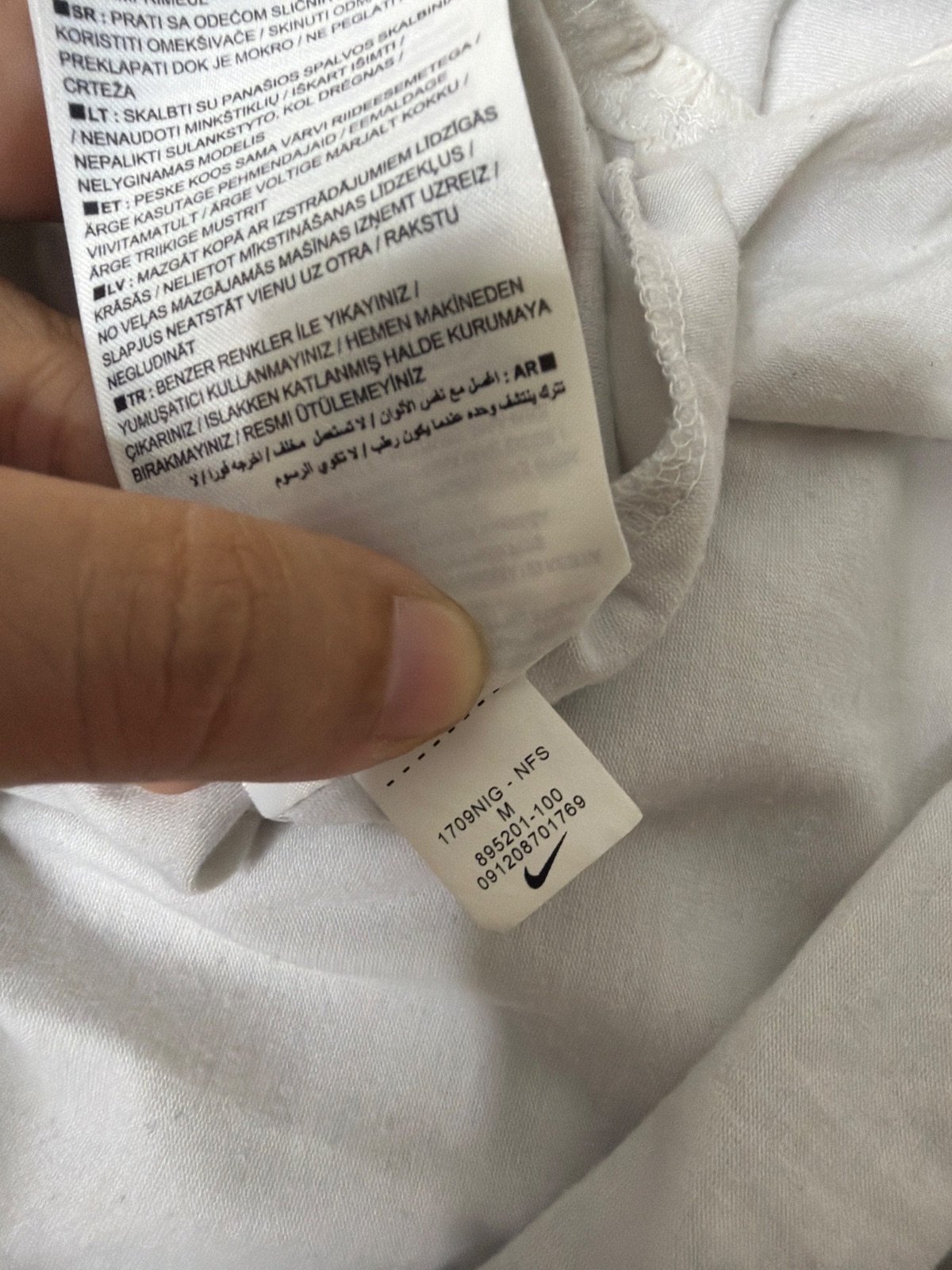 Nike SB Camiseta Bolsillo Bicolor Gris Streetwear — foto 7