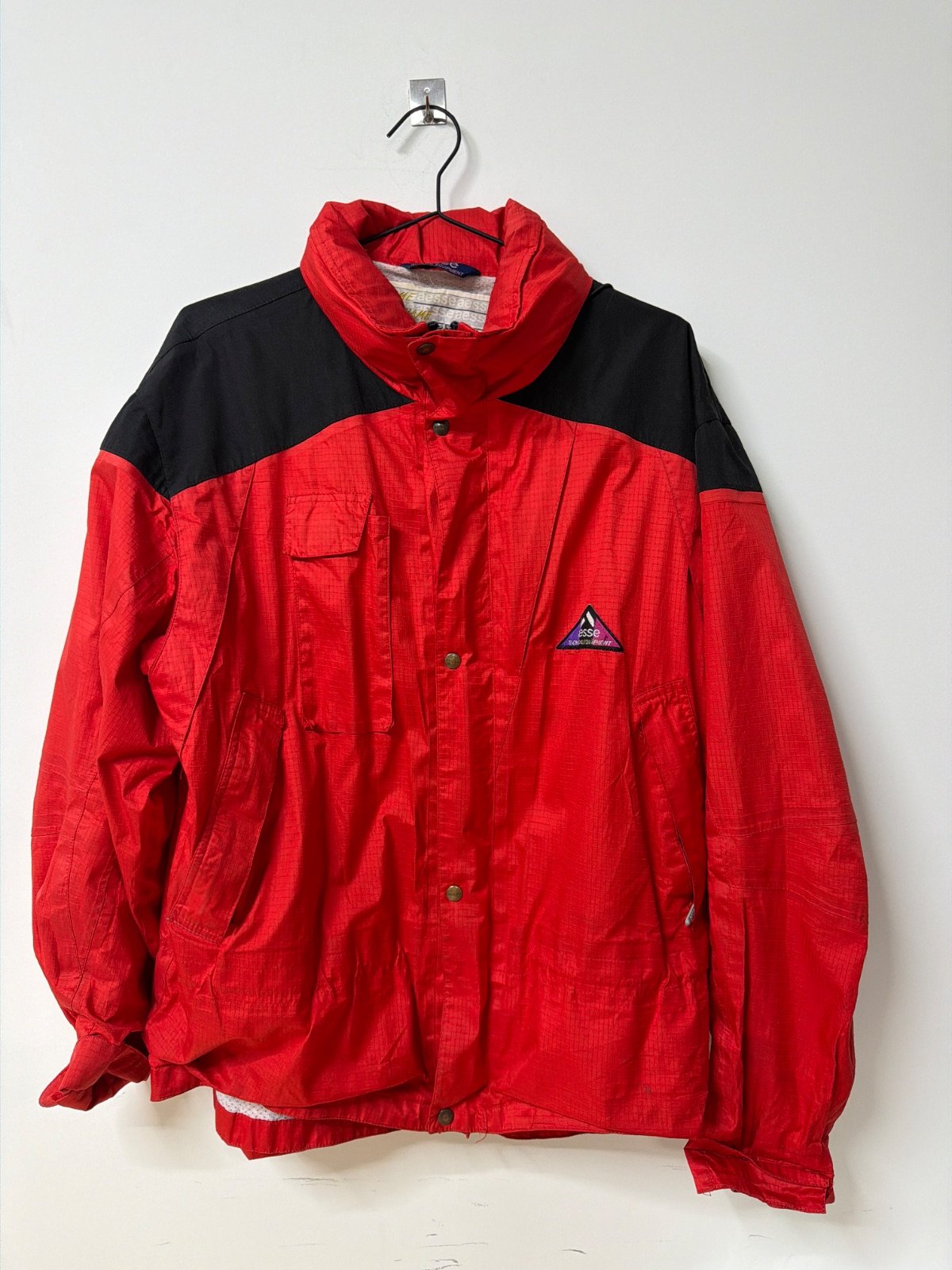 Aesse Vintage Ski Jacket Red Black Technical Windbreaker 90s Gorpcore