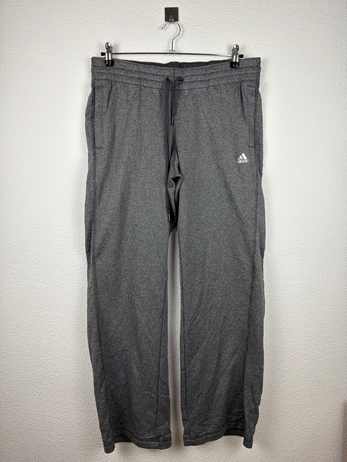 Adidas Climawarm pantalón chándal gris jaspeado jogger deporte