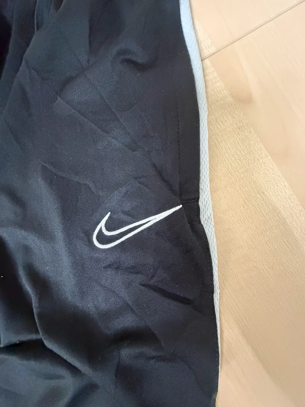 Pantalón chándal Nike negro gris Talla M Streetwear Vintage — foto 3